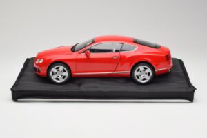 Bentley Continental GT St. James Red Minichamps 1:18 100139922 Metalli — kuva 4 / 8