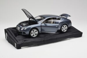 Bentley Continental GT Thunder Harmaa Minichamps 1:18 BL835 — kuva 2 / 8