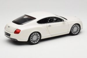 Bentley Continental GT Valkoinen Minichamps 1:18 100139621 Metalli — kuva 3 / 8