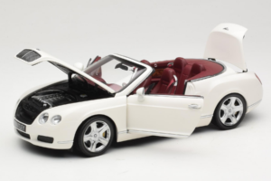 Bentley Continental GTC Valkoinen Minichamps 1:18 100139032 Metalli — kuva 2 / 8