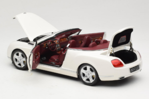 Bentley Continental GTC Valkoinen Minichamps 1:18 100139032 Metalli — kuva 5 / 8
