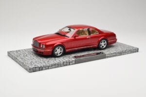 Bentley Continental R Red Metallic Minichamps 1:18 107139940 Metalli — kuva 2 / 6