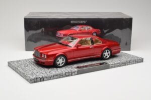 Bentley Continental R Red Metallic Minichamps 1:18 107139940 Metalli — kuva 6 / 6