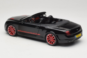 Bentley Continental Supersports ISR Avoauto Musta Punaisilla Vanteilla Bburago 1:18 18-11035 Metalli — kuva 7 / 8