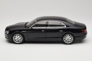 Bentley Flying Spur W12 Diamond Black Kyosho 1:18 08891DBK Metalli — kuva 4 / 8