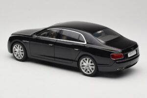 Bentley Flying Spur W12 Diamond Black Kyosho 1:18 08891DBK Metalli — kuva 7 / 8
