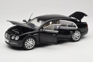 Bentley Flying Spur W12 Onyx Black Kyosho 1:18 08891NX Metalli — kuva 2 / 8