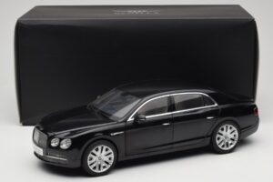 Bentley Flying Spur W12 Onyx Black Kyosho 1:18 08891NX Metalli — kuva 8 / 8