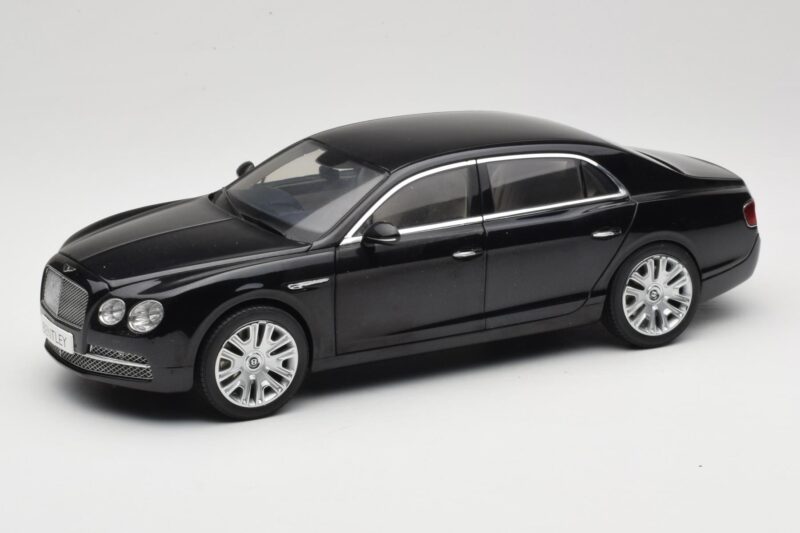 Bentley Flying Spur W12 Onyx Black Kyosho 1:18 08891NX Metalli