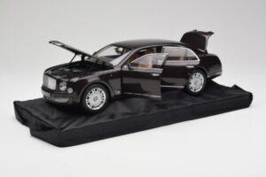 Bentley Mulsanne Burnt Oak Minichamps 1:18 100139905 Metalli — kuva 2 / 8