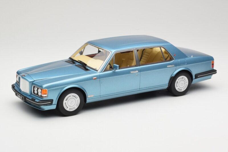 Bentley Turbo R LWB Sininen GT Spirit 1:18 GT782 Hartsi