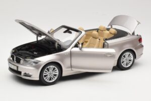 BMW 1 Series E88 Avoauto Mineral Silver Metallic Kyosho 1:18 80430427020 Metalli — kuva 2 / 8
