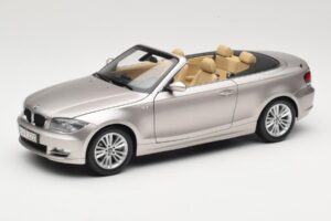 BMW 1 Series E88 Avoauto Mineral Silver Metallic Kyosho 1:18 80430427020 Metalli