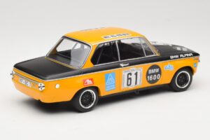 BMW 1600-2 BMW Alpina #61 R. Herzog / N. Lauda DNF 6 Hours Nurburgring 1970 Minichamps 1:18 155702661 Metalli — kuva 2 / 6