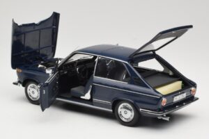 BMW 1600 Touring Sininen Minichamps 1:18 80430145823 Metalli — kuva 5 / 8