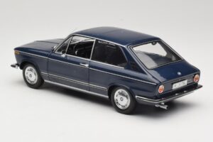 BMW 1600 Touring Sininen Minichamps 1:18 80430145823 Metalli — kuva 7 / 8