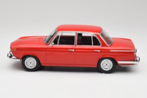 BMW 1800 Ti Karmiini Punainen Minichamps 1:18 107024001 Metalli — kuva 3 / 6