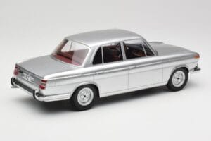 BMW 1800 Ti Hopea Minichamps 1:18 107024000 Hartsi — kuva 2 / 6