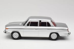 BMW 1800 Ti Hopea Minichamps 1:18 107024000 Hartsi — kuva 3 / 6