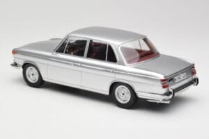 BMW 1800 Ti Hopea Minichamps 1:18 107024000 Hartsi — kuva 5 / 6