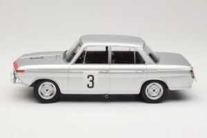 BMW 1800 TiSA #3 D. Glemser / J. Ickx 24 Hours of Spa 1965 Minichamps 1:18 155652903 Metalli — kuva 3 / 6