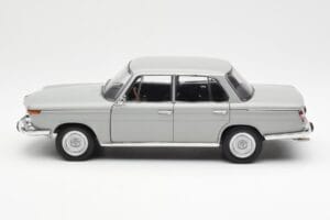 BMW 1800 TiSA Bernina Harmaa AUTOart 1:18 70621 Metalli — kuva 4 / 8