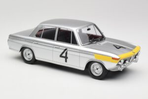 BMW 1800 TiSA #4 J. Ickx / J. van Ophem 24 Hours of Spa 1965 Winners Minichamps 1:18 107652504 Hartsi — kuva 4 / 6