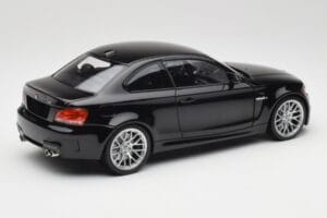 BMW 1M Coupe E82 Black Metallic Minichamps 1:18 110020021 Metalli — kuva 3 / 8
