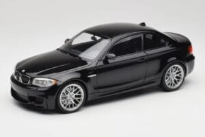 BMW 1M Coupe E82 Black Metallic Minichamps 1:18 110020021 Metalli