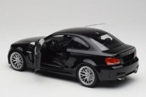 BMW 1M Coupe E82 Black Metallic Minichamps 1:18 110020021 Metalli — kuva 5 / 8