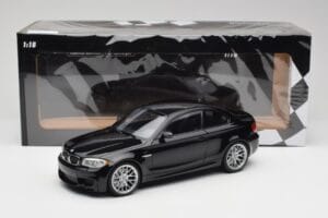 BMW 1M Coupe E82 Black Metallic Minichamps 1:18 110020021 Metalli — kuva 8 / 8