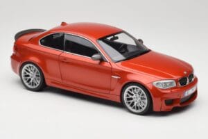 BMW 1M Coupe E82 Sakhir Orange Metallic Minichamps 1:18 110020020 Metalli — kuva 6 / 8