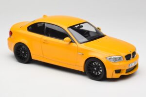BMW 1M Coupe E82 Keltainen Minichamps 1:18 110020026 Metalli — kuva 6 / 8