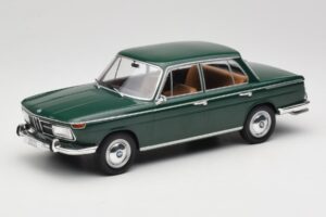BMW 2000 121 Vihreä MCG 1:18 MCG18542 Metalli
