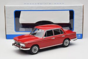 BMW 2000 121 Punainen MCG 1:18 MCG18543 Metalli — kuva 6 / 6