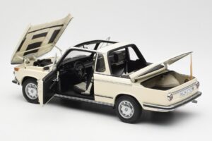 BMW 2002 Baur Avoauto E10 Chamonix Valkoinen AUTOart 1:18 70532 Metalli — kuva 5 / 8