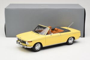 BMW 2002 Avoauto Kirkkaan Vihreä Minichamps 1:18 80430145820 Metalli — kuva 8 / 8