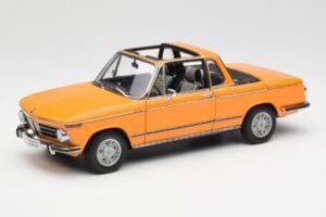 BMW 2002 E10 Cabriolet Colorado Oranssi AUTOart 1:18 80430300713 Metalli