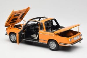 BMW 2002 E10 Cabriolet Colorado Oranssi AUTOart 1:18 80430300713 Metalli — kuva 5 / 8