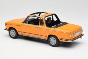 BMW 2002 E10 Cabriolet Colorado Oranssi AUTOart 1:18 80430300713 Metalli — kuva 7 / 8
