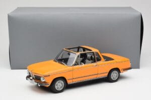 BMW 2002 E10 Cabriolet Colorado Oranssi AUTOart 1:18 80430300713 Metalli — kuva 8 / 8