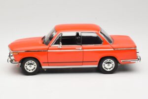 BMW 2002 E10 ti Oranssi Anson 1:18 30386 Metalli — kuva 4 / 8