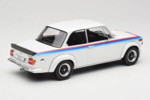 BMW 2002 E10 Turbo Valkoinen MCG 1:18 MCG18408R Metalli — kuva 2 / 6
