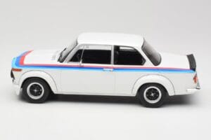 BMW 2002 E10 Turbo Valkoinen MCG 1:18 MCG18408R Metalli — kuva 3 / 6