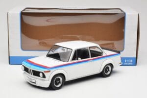 BMW 2002 E10 Turbo Valkoinen MCG 1:18 MCG18408R Metalli — kuva 6 / 6