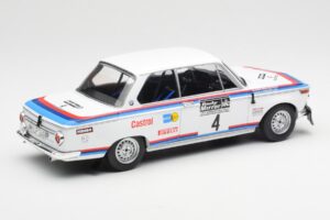 BMW 2002 #4 B. Waldegard / H. Thorzelius RAC Rally 1973 IXO 1:18 18RMC163 Metalli — kuva 2 / 6