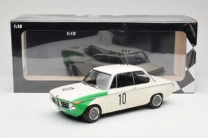 BMW 2002 Tii E10 #10 H. Hahne / D. Quester Winners Nurburgring 1968 Minichamps 1:18 155682710 Metalli — kuva 6 / 6