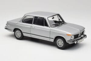 BMW 2002 Tii Polaris Hopea AUTOart 1:18 80430146517 Metalli — kuva 6 / 8