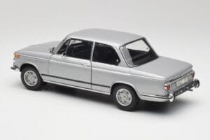 BMW 2002 Tii Polaris Hopea AUTOart 1:18 80430146517 Metalli — kuva 7 / 8