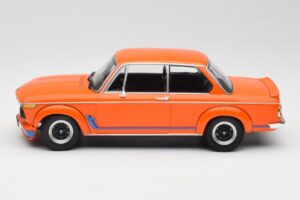 BMW 2002 Turbo Oranssi Minichamps 1:18 155026202 Metalli — kuva 3 / 6